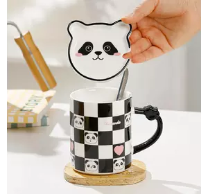 Чашка керамічна 350 мл The Panda з блюдцем і ложкою, шаховий візерунок